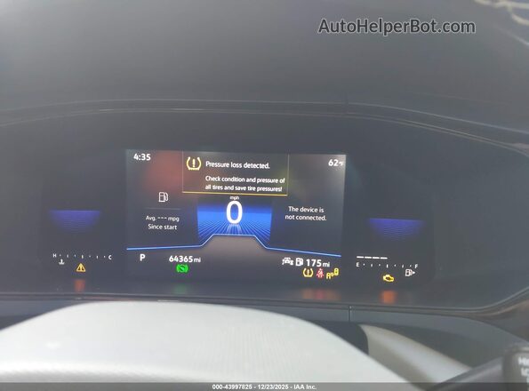 3VVRX7B21NM030706 2022 VOLKSWAGEN TAOS Gray Widok tylnych siedzeń