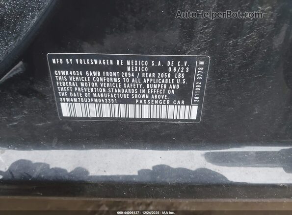 3VW4M7BU3PM053391 2023 VOLKSWAGEN JETTA Black Widok komory silnika