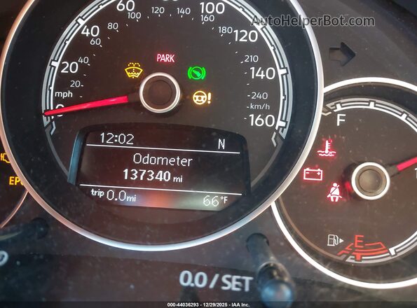 3VW5DAAT3JM510735 2018 VOLKSWAGEN BEETLE White 