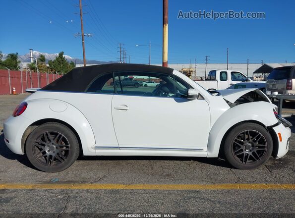 3VW5DAAT3JM510735 2018 VOLKSWAGEN BEETLE White Панорамний вид салону 360°