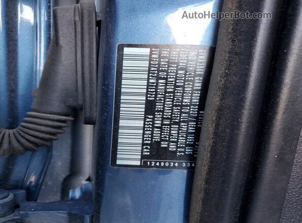 3VWFD7AT2JM719729 2018 VOLKSWAGEN BEETLE Blue ძრავის განყოფილების ხედი