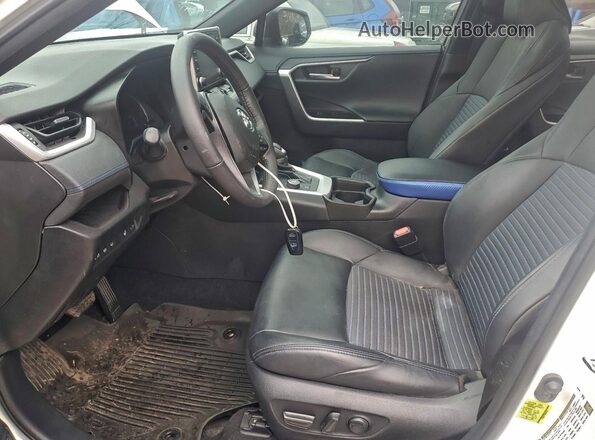 4T3E6RFV7MU039729 2021 TOYOTA RAV4 Белый Вид панели приборов