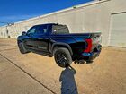 2025 Toyota Tundra Crewmax Sr Черный vin: 5TFLA5DBXSX329270