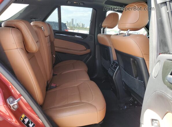 4JGDA5JB4JB140405 2018 MERCEDES-BENZ GLE Maroon Widok wnętrza z tyłu