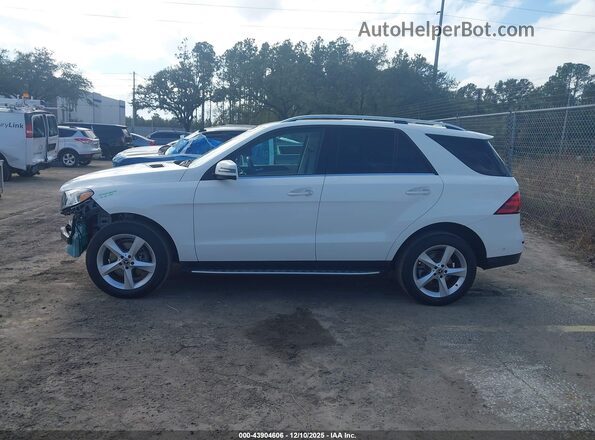 4JGDA5JB9HA926099 2017 MERCEDES-BENZ GLE 350 White Widok wnętrza 360 stopni