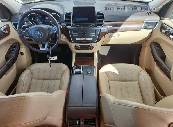 4JGDF6EE3HA794243 2017 MERCEDES-BENZ GLS Белый Вид панели приборов