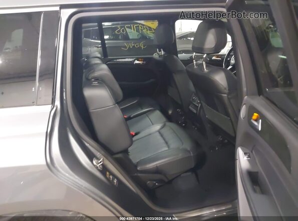 4JGDF6EE7JB071253 2018 MERCEDES-BENZ GLS 450 Gray VIN կոդի պիտակի տեսք