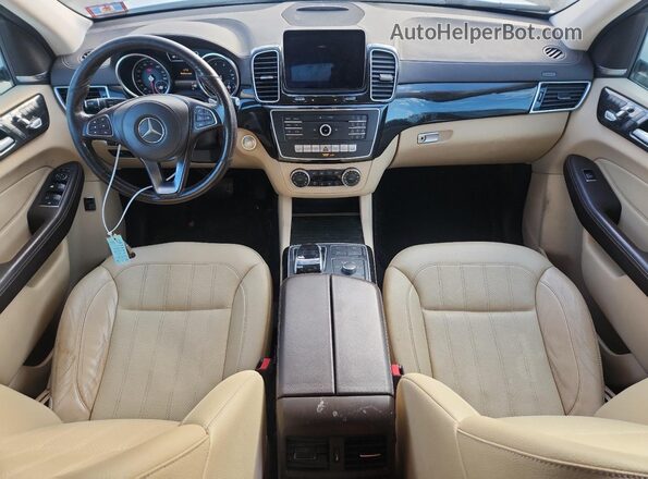 4JGDF6EE9HA749954 2017 MERCEDES-BENZ GLS Белый Вид панели приборов