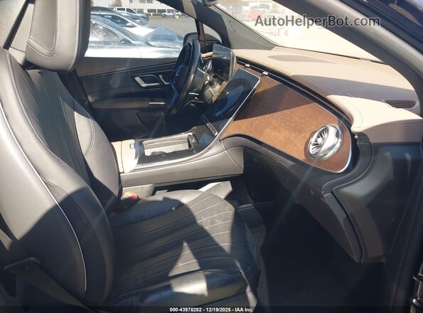 4JGDM2DB3PA009613 2023 MERCEDES-BENZ EQS 450+ SUV Черный Вид салона спереди