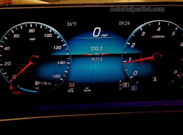 4JGFB4KB8LA034238 2020 MERCEDES-BENZ GLE Red Widok zestawu wskaźników