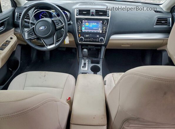 4S3BNAH62K3016775 2019 SUBARU LEGACY Бордовый Вид панели приборов