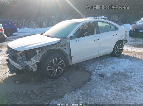 4S3BNAR62J3019088 2018 SUBARU LEGACY White Передня ліва чверть
