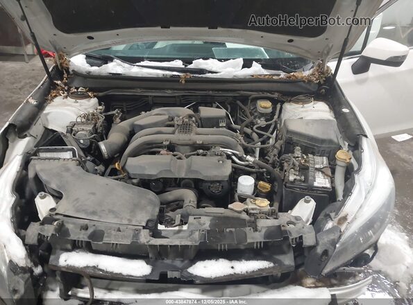 4S3BNBF67G3011247 2016 SUBARU LEGACY White Հետևի տեսք