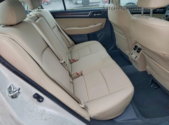 4S3BNEN67K3006156 2019 SUBARU LEGACY White Vista de los asientos traseros