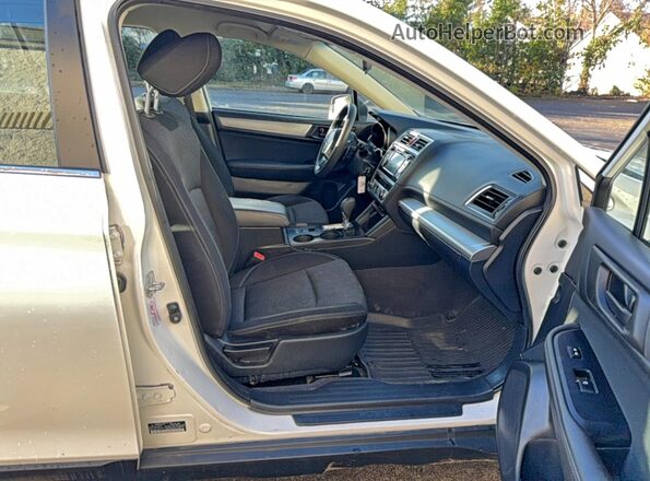 4S4BSABC5K3319777 2019 SUBARU OUTBACK Белый Вид сзади