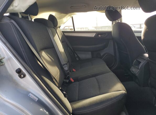 4S4BSAFC2K3369496 2019 SUBARU OUTBACK Серебряный Вид задней части салона