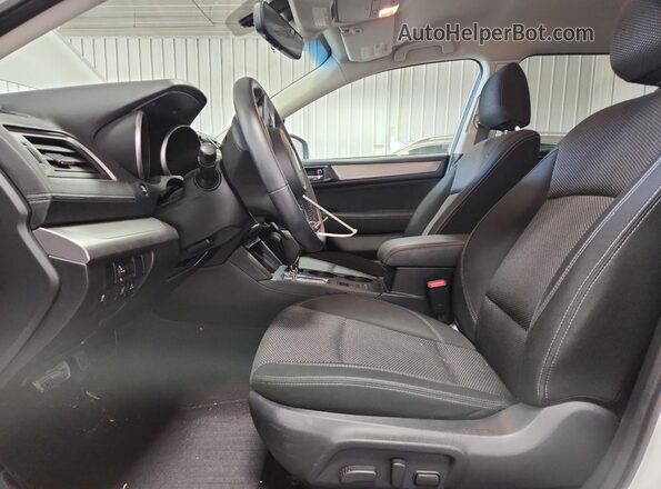 4S4BSAFC9K3233432 2019 SUBARU OUTBACK White Вид салону спереду