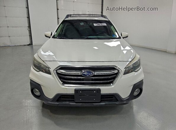 4S4BSAKC8J3302664 2018 SUBARU OUTBACK Белый Вид спереди