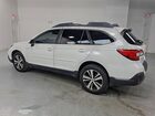 2018 Subaru Outback 2.5i Limited Белый vin: 4S4BSAKC8J3302664