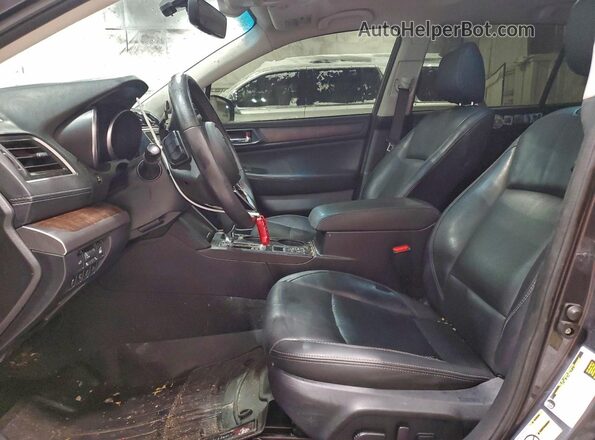 4S4BSENC3J3243252 2018 SUBARU OUTBACK Серый Вид салона спереди