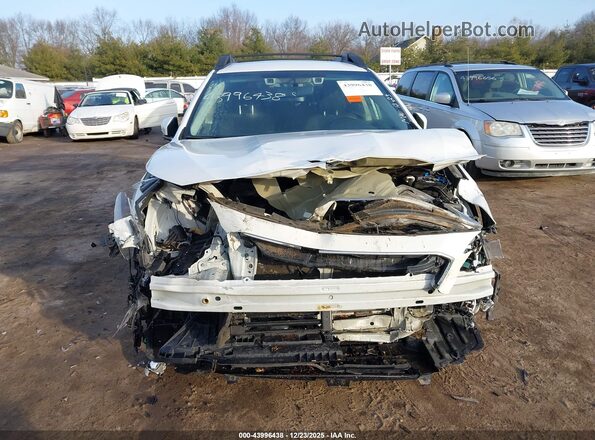 4S4BTADC9M3117828 2021 SUBARU OUTBACK White Widok wnętrza z tyłu