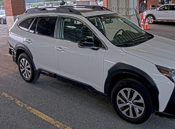 4S4BTAFC8S3205764 2025 SUBARU OUTBACK  Tył lewy