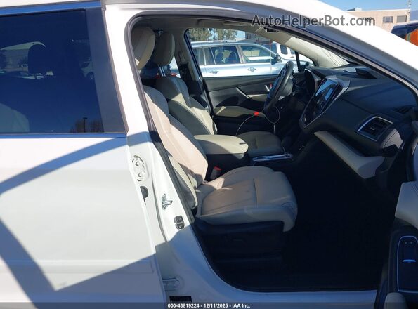 4S4WMAND4P3456281 2023 SUBARU ASCENT White Widok wnętrza z przodu