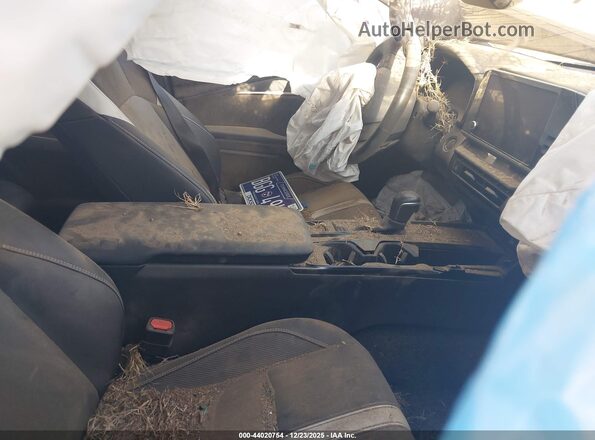 4T1DAACK2SU065036 2025 TOYOTA CAMRY Black Widok wnętrza z przodu