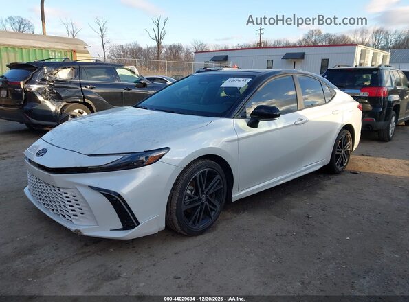 4T1DAACK6SU026207 2025 TOYOTA CAMRY Белый Передняя левая четверть