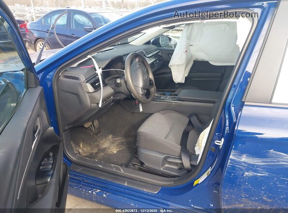 4T1DAACKXTU218585 2026 TOYOTA LE Синий Вид салона спереди