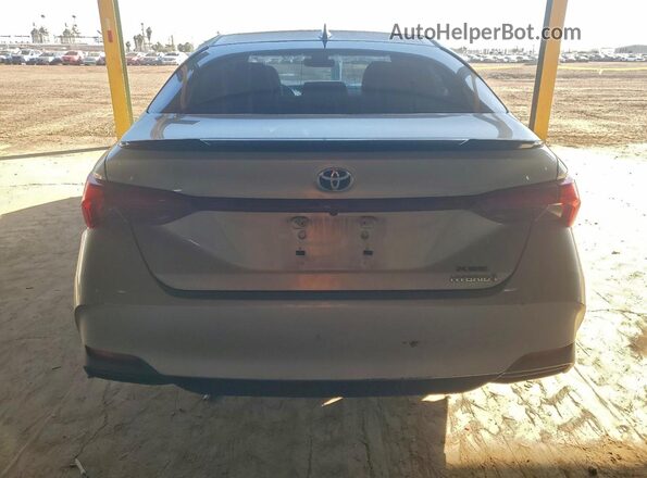 4T1EA1ABXMU006486 2021 TOYOTA AVALON Серебряный Вид сзади
