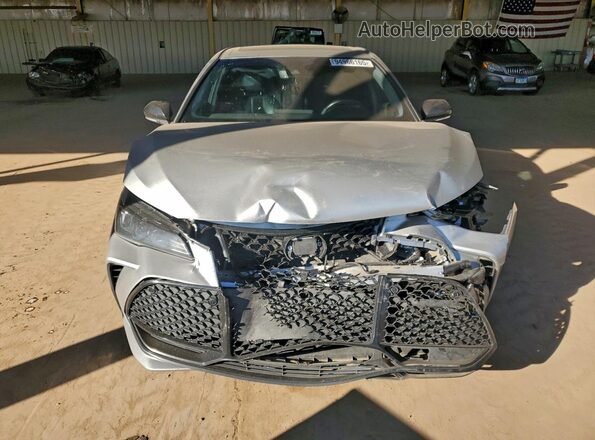 4T1EA1ABXMU006486 2021 TOYOTA AVALON Серебряный Вид спереди
