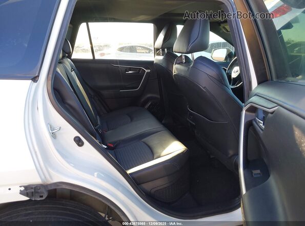 4T3E6RFV4MU064085 2021 TOYOTA RAV4 HYBRID Белый Вид наклейки с VIN-кодом