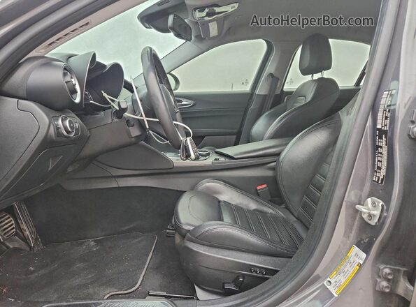 ZARFAECN2J7597159 2018 ALFA ROMEO GIULIA Gray Widok deski rozdzielczej
