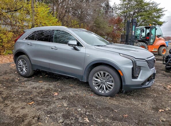 1GYFZCR41RF214779 2024 CADILLAC XT4 Silver Widok z przodu