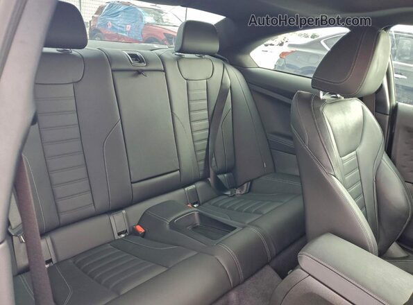 3MW53CM02P8C94751 2023 BMW M2 Black Widok wnętrza z tyłu