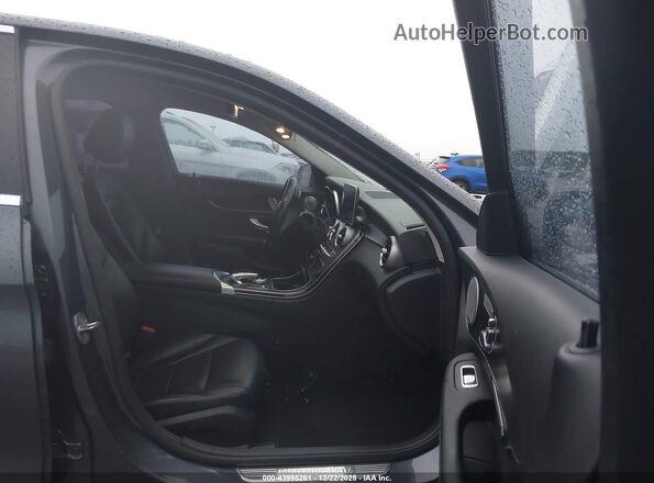 55SWF4JB0GU157988 2016 MERCEDES-BENZ C-CLASS Gray Вид салону спереду