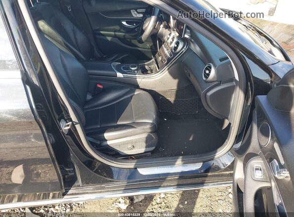 55SWF4JB7HU186678 2017 MERCEDES-BENZ C-CLASS Черный Вид салона спереди