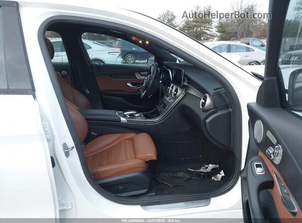 55SWF6EB1KU304740 2019 MERCEDES-BENZ AMG C 43 White წინა სალონის ხედი