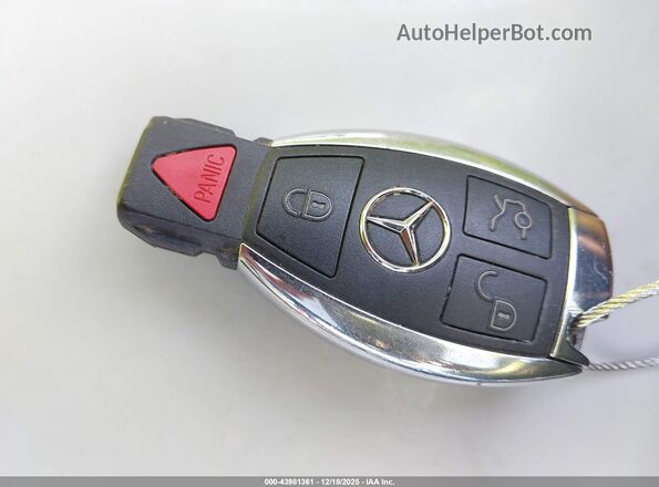 55SWF6EB3HU190815 2017 MERCEDES-BENZ AMG C 43 Black Widok deski rozdzielczej