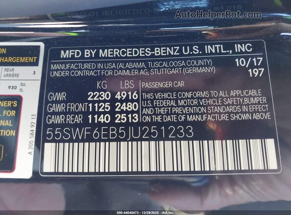 55SWF6EB5JU251233 2018 MERCEDES-BENZ AMG C 43 Black Vista del compartimento del motor