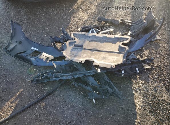 55SWF8EB1KU300876 2019 MERCEDES-BENZ C Blue Vista del compartimento del motor
