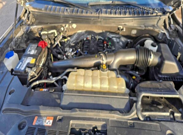 5LMJJ2KT2MEL15047 2021 LINCOLN NAVIGATOR Серебряный Вид панели приборов