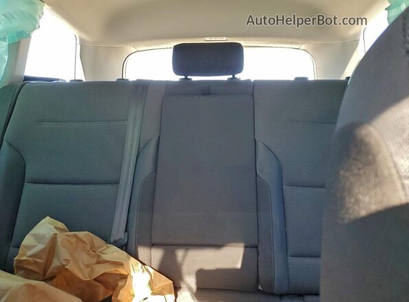3VWD17AU5JM768013 2018 VOLKSWAGEN GOLF Серебряный Вид задней части салона