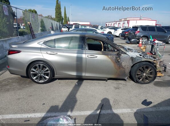58ABZ1B14KU046943 2019 LEXUS ES 350 Серебряный Вид задней части салона