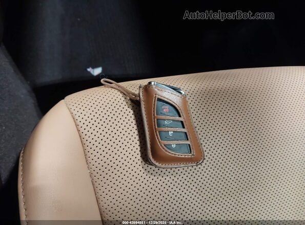 58ADA1C17MU011573 2021 LEXUS ES 300H Красный Вид панели приборов