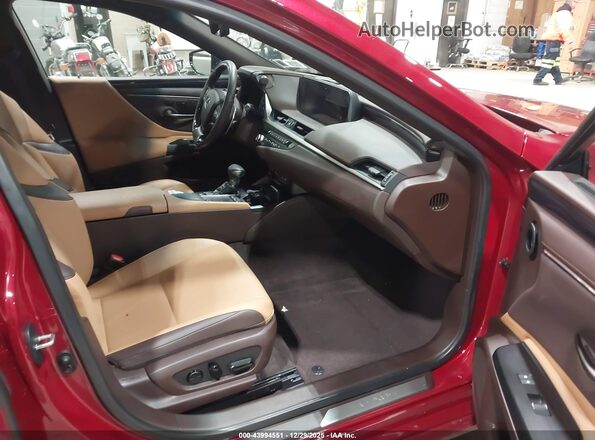 58ADA1C17MU011573 2021 LEXUS ES 300H Красный Вид салона спереди