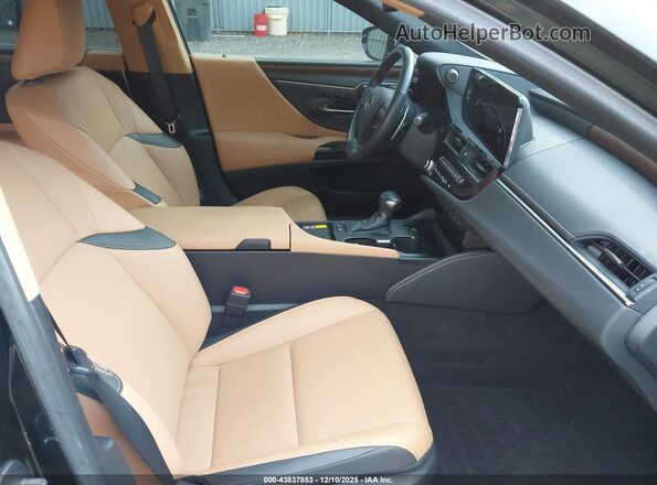 58ADA1C19PU031005 2023 LEXUS ES 300H Черный Вид салона спереди