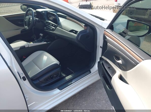 58ADZ1B14RU183545 2024 LEXUS ES 350 Белый Вид салона спереди