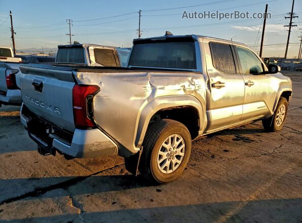 3TMKB5FN6RM007094 2024 TOYOTA LE Серебряный Передняя правая четверть